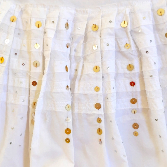 NWOT. 100% Cotton Fully Lined Skirt with gold and silver sparkling decorations. - Picture 5 of 7